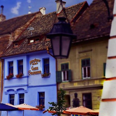 Отель Casa Saseasca Сигишоара Экстерьер фото